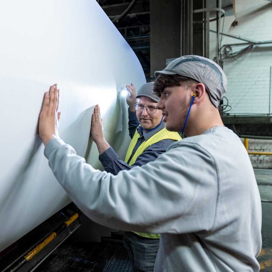 [Translate to Englisch:] Ausbildung  zum/-r Papiertechnolog:in